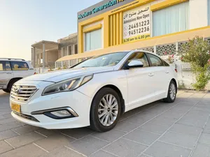 هايونداي سوناتا خليجي 2016 للبيع بحالة الوكاله نظيف جدا وبسعر مغري 2000 قابل للتفاوض استخدام يومي.