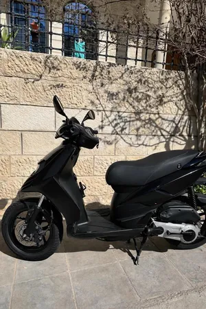 سكوتر ابريليا 155cc للبيع