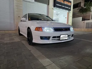 ميتسوبيشي لانسر موديل 1999