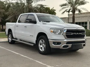 للبيع دوج رام موديل 2020 خليجي اول مالك من الوكالة ممشى قليل