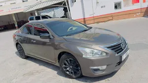 Nissan Altima 2.5 v4