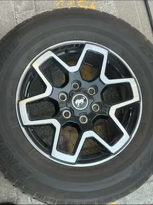 bronco original rims/ رنجات برونكو وكاله