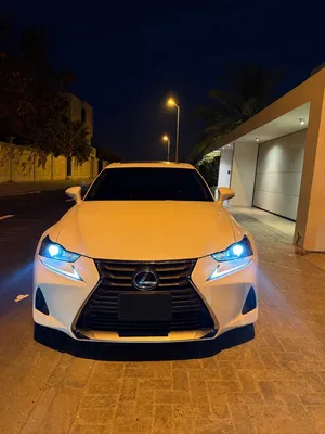 Lexus is300 للبيع