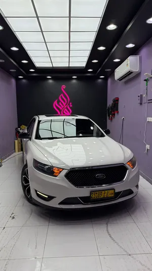 used-ford-taurus-in-al-batinah
