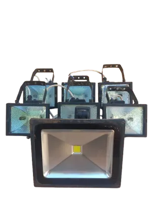 كشافات - مستعمل - عدد 6 - إيطالية اصليه + كشاف LED Prolight 50W