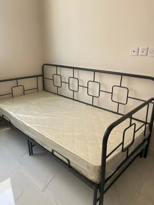 سرير كنب وسرير إضافي
