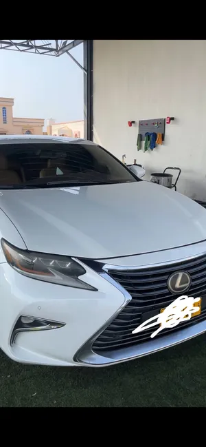 لكزس ES350 للبيع