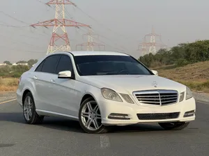 Mercedes E300, 2013 model, GCC specification, without sunroof, in excellent condition, ready to use