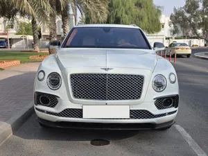 2017 Bentley Bentayga W12  57,400 km  GCC  Accident-free