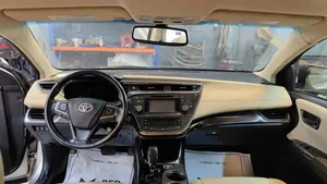 Toyota Avalon  2013