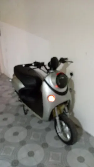للبيع سكوتر البطاريه جديد
