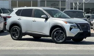 Used Nissan Rogue in Muscat