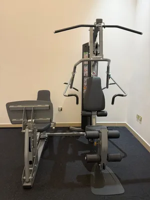 Life Fitness G2 Multi Gym + Leg Press – Excellent Condition