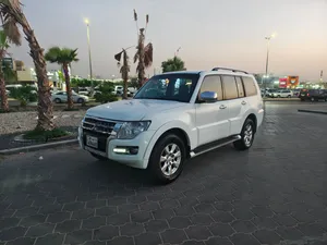 Used Mitsubishi Pajero in Farwaniya