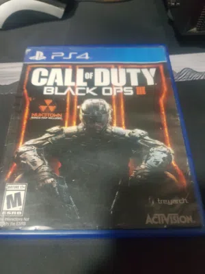 CD CALL OF DUTY  BLACK OPS 3 PS4   و COLD WAR  for sell