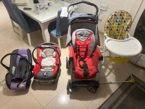 مشايه نوع شيكو بخاله ممتازه جدا + ارجوحه اطفال تعلق علي الباب + كوت اطفال للسياره + حاجز الاطفال