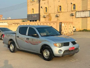 مستبيشي بيك اب 2007