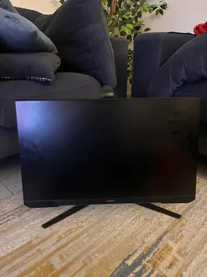 24 Samsung monitors for sale  in Central Governorate
