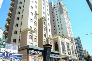 للإيجار دور كبير تجاري بمجمع لين بالسالمية مساحه 520 متر يصلح نشاط عياده او صالون حريمي او اتيليه