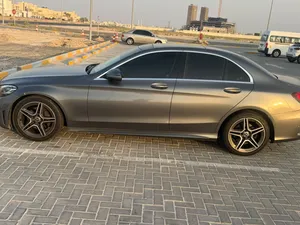 مرسيدس بنز c200 للبيع Mercedes-Benz c200 for sale