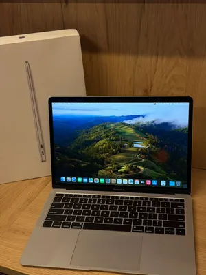 MacBook Air 2018. 8 RAM. Core i5. 128 SSD. 13.3-inch