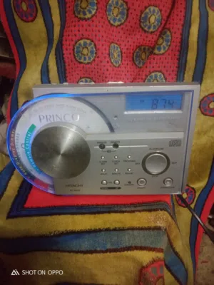 لعشاق الفخامه وسماع القران الكريم راديو ديجيتال 2 موجه Am. Fm هيتاشي ياباني اصلي جاي من إيطاليا