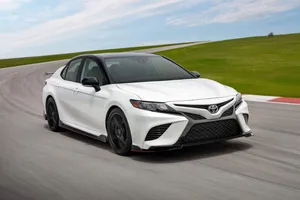 مطلوب camry v6 2024 كامري