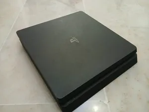 ps 4 slim ..................................................