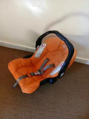كوت كارسيت ماركة جراكو GRACO الأصلي وارد الإمارات بحالة الجديد بسعر مميز