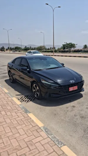 Sedan Hyundai in Dhofar
