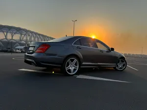 Used Mercedes Benz S-Class in Kuwait City