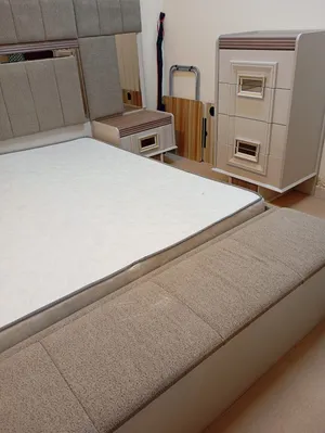 furniture Complete 8-Piece Bedroom Set –
