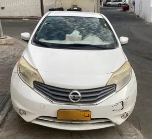 نيسان فرسا