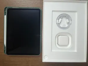 iPad Air (6th Generation) M2 11-Inch 128GB  With Pencil Pro - Battery 100%