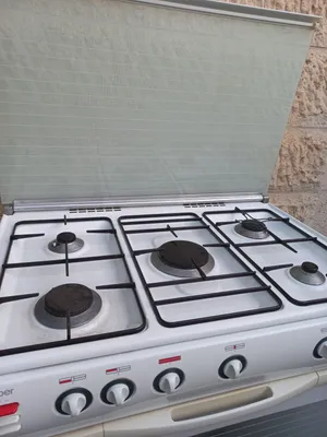 فرن اكسبير صناعة ايطالية، خمس عيون لون ابيض