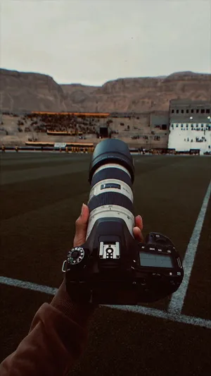 عدسة كانون 70-200 2.8 الإصدار الثاني