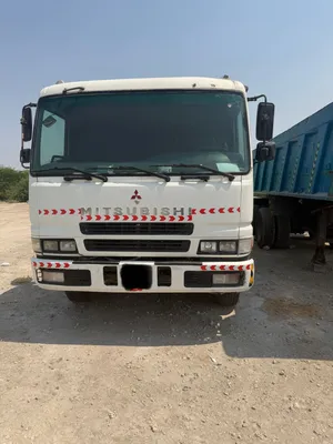 Mitsubishi Trailor + tipper 2011 model