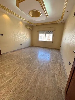 العقبة/شقة للبيع في السكنية الثالثة طابق اول هندسي