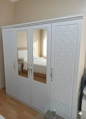 4door cupboard New models available in the offer price دولاب 4باب موجود جديد مواديل زين سير