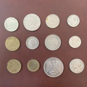 تشكيلة عملات معدنية أجنبية قديمة ومتنوعة (أوروبية وأمريكية) – حالة ممتازة للهواة