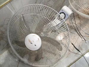 مروحتين كانو شغالات وفجأه طفو