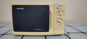 NEVICA/Toshiba oven for sale
