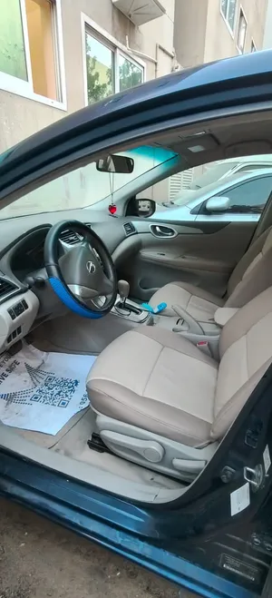 نيسان تيدا  هاتشباك