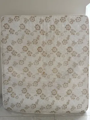مقاس 200-180 ب 600 درهم مستعمل