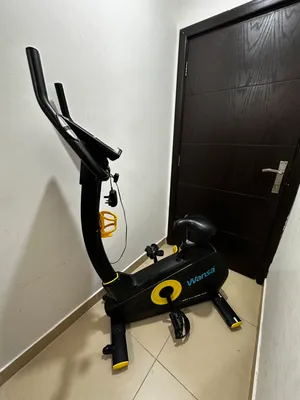Wansa Exercise Bike Color : Black/Yellow In Excellent condition