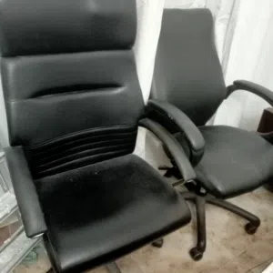 كراسي مكتب للبيع
