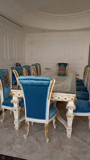 طاولة طعام ملكية فخمة