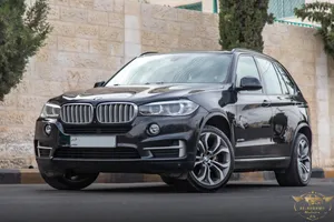 Bmw X5 2017 Plug in hybrid   السيارة وارد و بحالة الوكالة و مميزة جدا