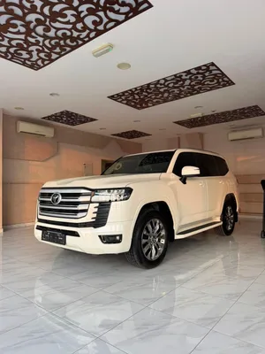 TOYOTA LAND CRUISER GXR FULL OPTION 2026 KM 9600 ONLY