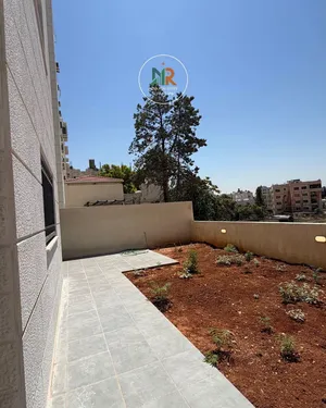الرابيه شقة شبه ارضي 350 متر بسعر مميز 105 الف